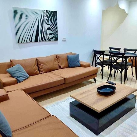 Nice Stay 2 Bedrooms Jardins De Carthage Le Kram Zewnętrze zdjęcie